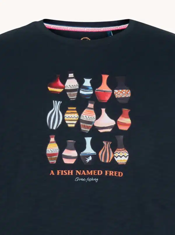 A Fish Named Fred - T-Shirt - Vase - Navy - Image 4